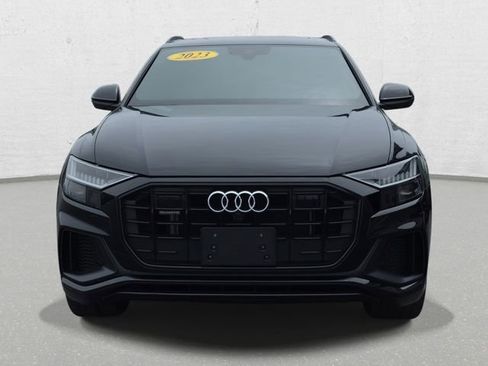 Used 2023 Audi Q8 Prestige AWD/4WD image 2