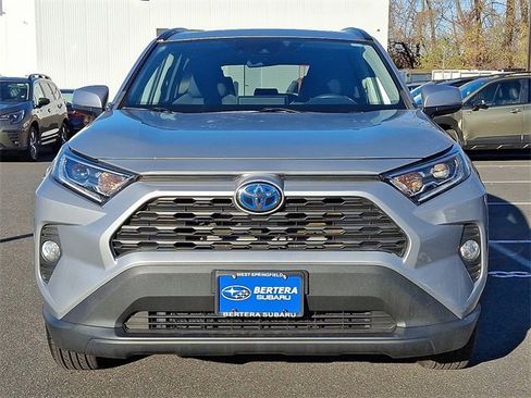 Used 2021 Toyota RAV4 XLE image 2