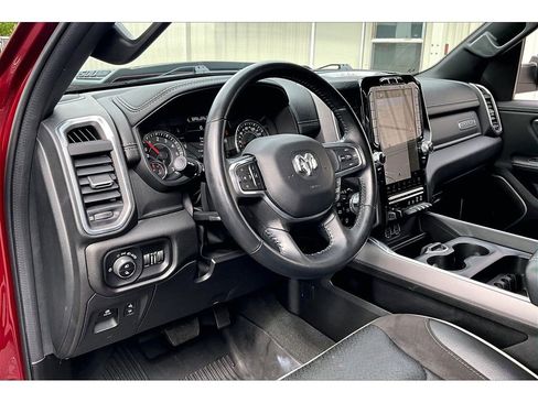 Used 2023 RAM 1500 Laramie AWD/4WD image 14