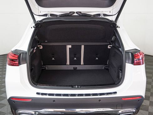 New 2026 Mercedes-Benz GLA 250 image 8