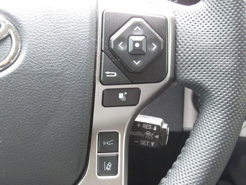 Used 2023 Toyota Tacoma SR5 RWD image 27