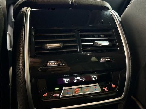 Used 2022 BMW X5 xDrive40i w/ Premium Package image 29