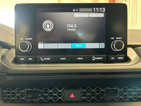 Certified 2025 Honda Accord LX image 30