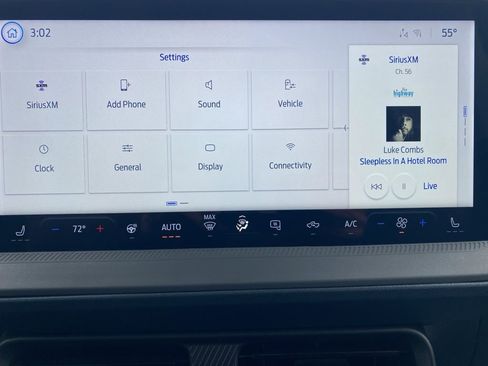 New 2025 Ford Maverick XLT w/ XLT Luxury Package image 33