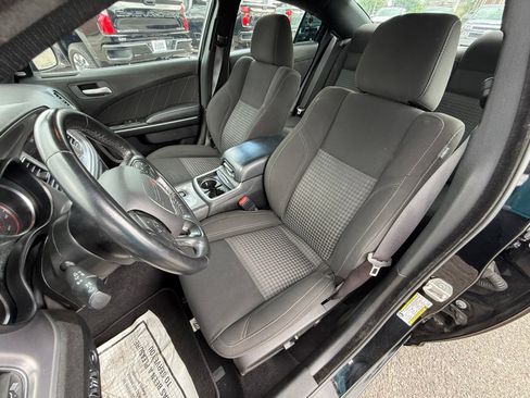 Used 2023 Dodge Charger SXT RWD image 11