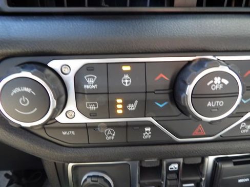New 2026 Jeep Gladiator Sport AWD/4WD image 23