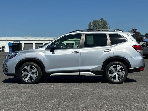 Used 2020 Subaru Forester Touring AWD/4WD image 6