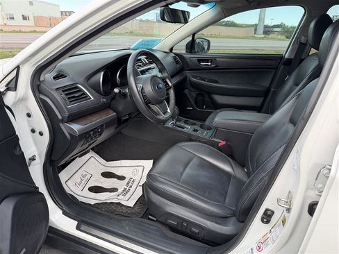 Used 2019 Subaru Outback 2.5i Limited AWD/4WD image 8