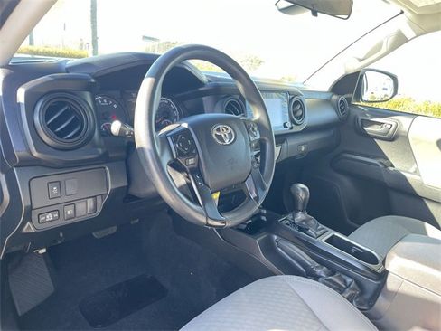 Used 2021 Toyota Tacoma SR w/ SR Convenience Package image 10