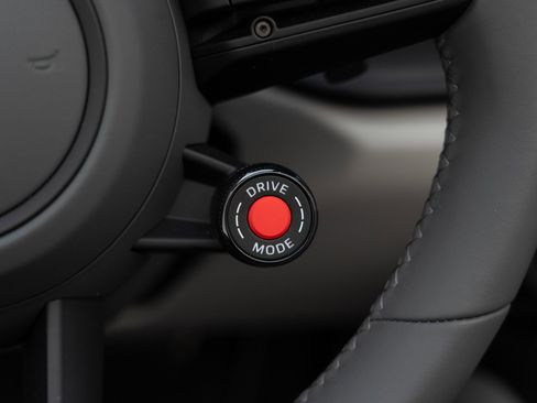 Certified 2026 Porsche 911 GTS image 30