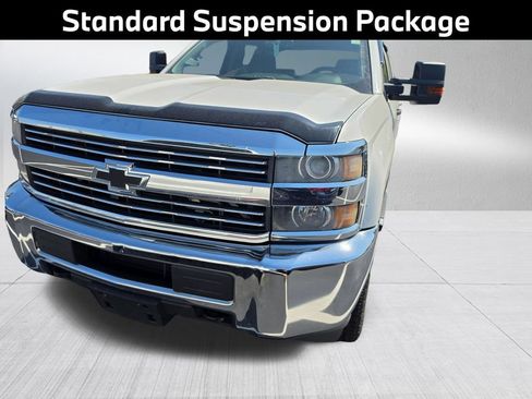 Used 2015 Chevrolet Silverado 2500 W/T w/ WT Convenience Package AWD/4WD image 3
