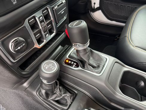 New 2026 Jeep Gladiator Sport image 19