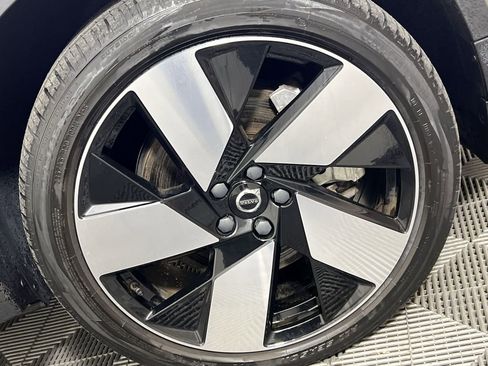 Certified 2023 Volvo C40 P8 Recharge Ultimate image 19