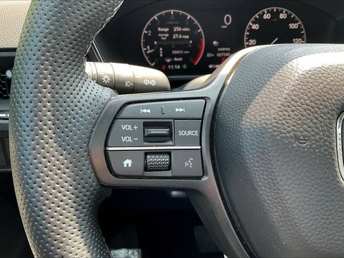 Used 2024 Honda CR-V EX image 11