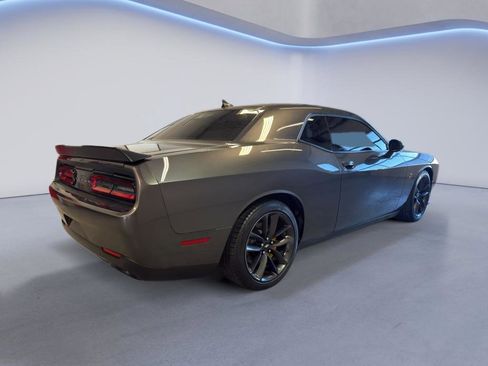 Used 2019 Dodge Challenger R/T Scat Pack w/ Shaker Package RWD image 6