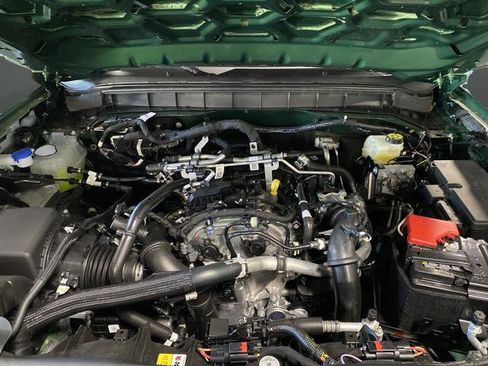 New 2025 Ford Bronco Outer Banks w/ Sasquatch Package AWD/4WD image 37