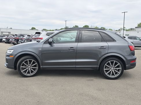 Used 2018 Audi Q3 2.0T Premium Plus w/ Premium Plus Package AWD/4WD image 4