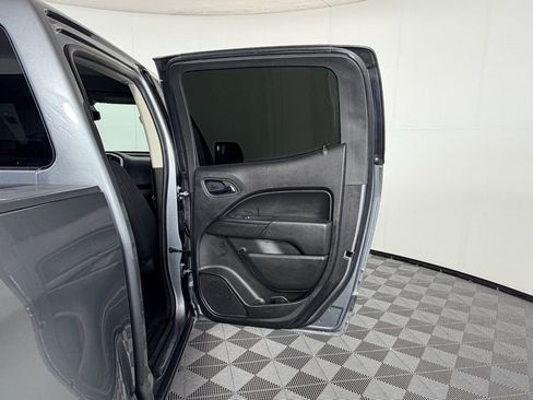 Used 2019 Chevrolet Colorado LT image 26