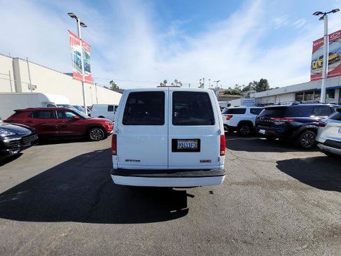 Used 2005 GMC Safari Passenger RWD image 7