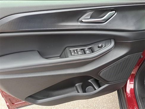 New 2025 Jeep Grand Cherokee Altitude image 19