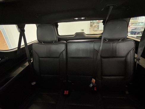 Used 2022 Chevrolet Suburban RST w/ Luxury Package AWD/4WD image 19