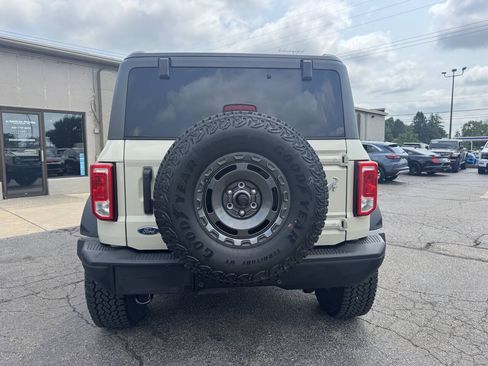 Used 2025 Ford Bronco Big Bend w/ Black Diamond Package AWD/4WD image 3