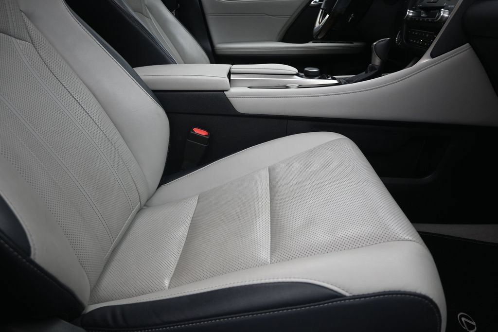 New 2026 Lexus RX 350 FWD image 25