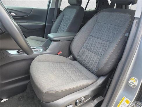 Used 2024 Chevrolet Equinox LT FWD image 12