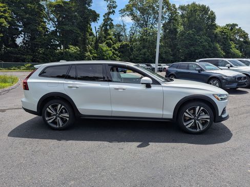 New 2026 Volvo V60 B5 Cross Country Plus w/ Protection Package Premier image 3