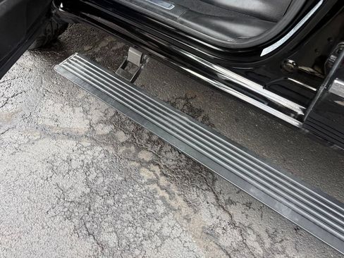 Used 2019 RAM 1500 Limited AWD/4WD image 19