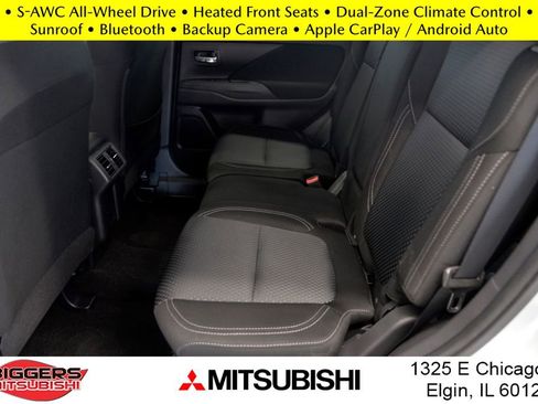 Used 2020 Mitsubishi Outlander SE image 26