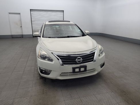 Used 2013 Nissan Altima 3.5 SL w/ Technology Pkg FWD image 14