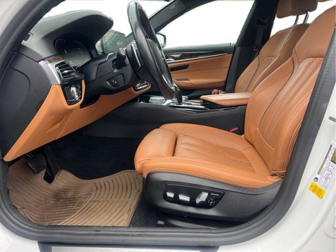 Used 2020 BMW 540i w/ Premium Package RWD image 6