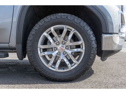 Used 2020 GMC Sierra 1500 SLT w/ SLT Convenience Package image 9