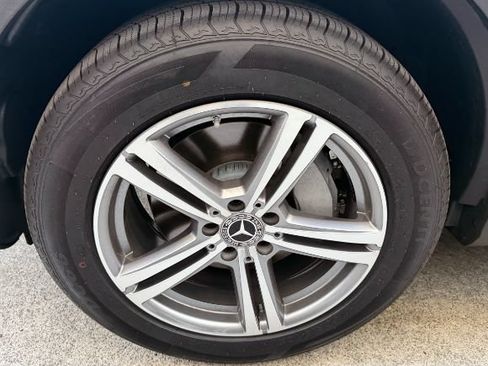 Used 2022 Mercedes-Benz GLC 300 image 28