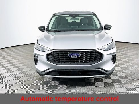 Used 2023 Ford Escape Active image 5