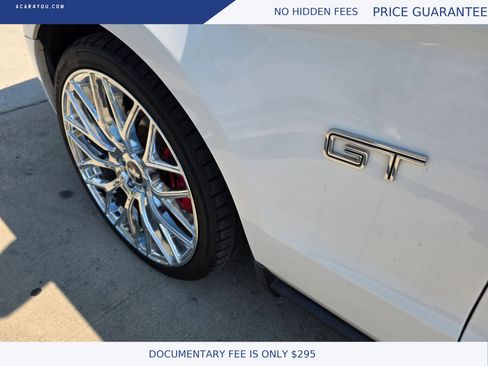 Used 2010 Ford Mustang GT Premium RWD image 7