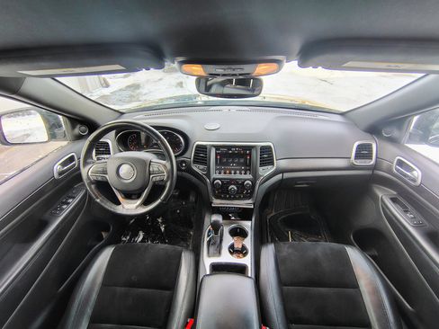 Used 2018 Jeep Grand Cherokee Altitude image 2