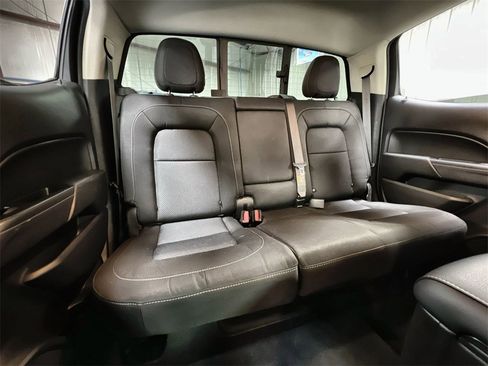 Used 2022 Chevrolet Colorado LT w/ LT Convenience Package image 23