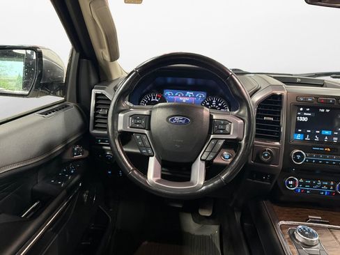 Used 2018 Ford Expedition Max Platinum AWD/4WD image 12
