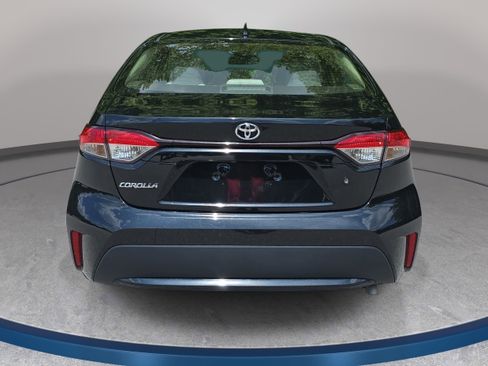 Used 2022 Toyota Corolla L FWD image 6