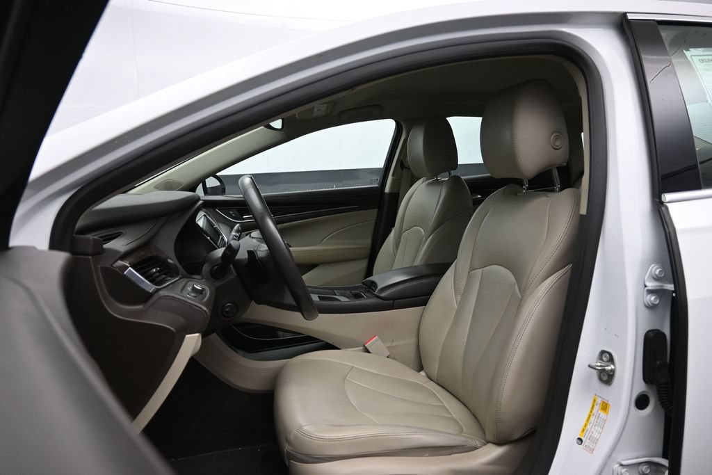 Used 2017 Buick LaCrosse Preferred FWD image 19