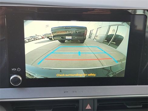 Used 2025 Toyota Prius XLE image 14