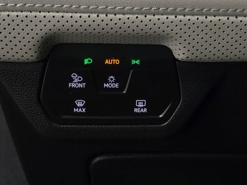 Used 2024 Volkswagen Atlas Cross Sport SEL Premium R-Line image 37