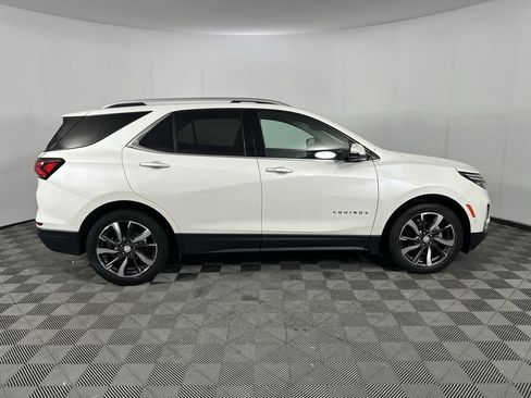 Used 2022 Chevrolet Equinox Premier FWD image 9