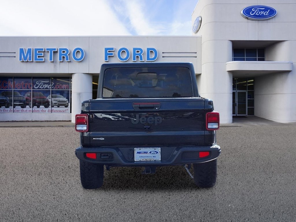 Used 2021 Jeep Gladiator Sport AWD/4WD image 4