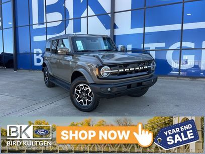 New 2025 Ford Bronco Outer Banks