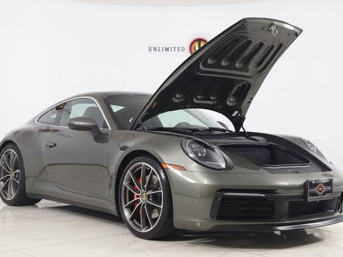Used 2021 Porsche 911 Carrera S w/ Sport Package RWD image 29