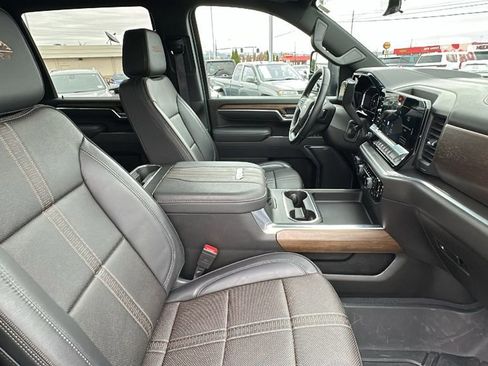 Certified 2025 Chevrolet Silverado 2500 High Country w/ High Country Premium Package image 15