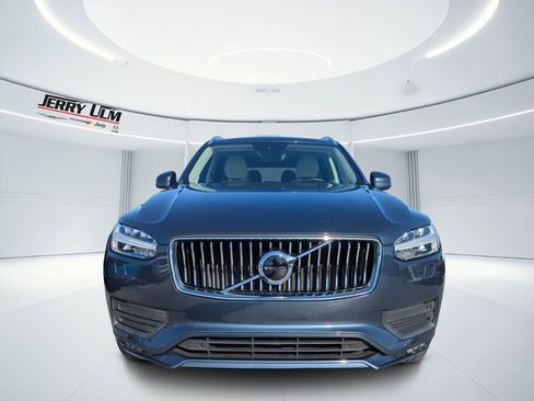Used 2021 Volvo XC90 T5 Momentum w/ Protection Package Premier image 7